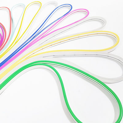 Tira flexível colorida do diodo emissor de luz do silicone, tubo de néon impermeável do diodo emissor de luz para o quadro de avisos