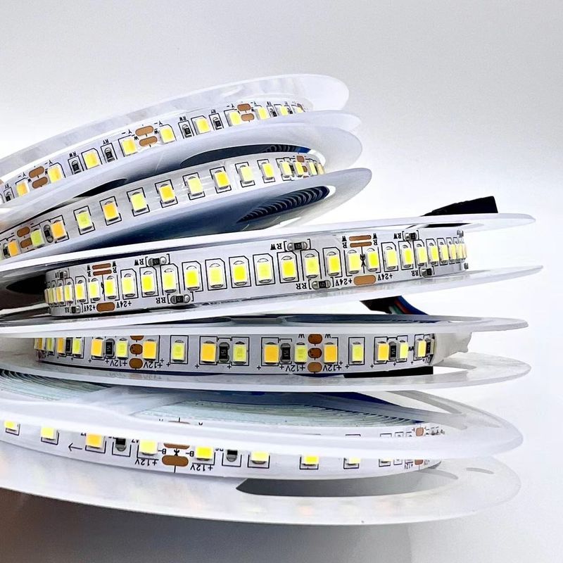 Largura ajustável do PWB da tira 120leds/M 8mm do diodo emissor de luz da temperatura de cor de Smd 2835
