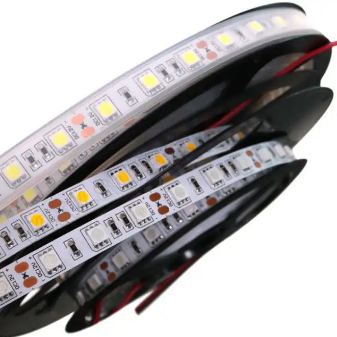 SMD 5050 Lâmpada de banda de LED monocolor 12V Voltagem segura Baixo consumo de energia